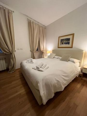 Il Borgo Apartment Trieste Luaran gambar